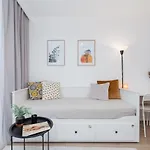 Saska Blu Premium By Renters Apartment