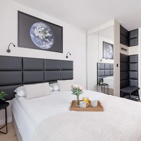 Saska Blu Premium By Renters شقة كراكوفيا