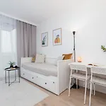アパート Saska Blu Premium By Renters クラクフ