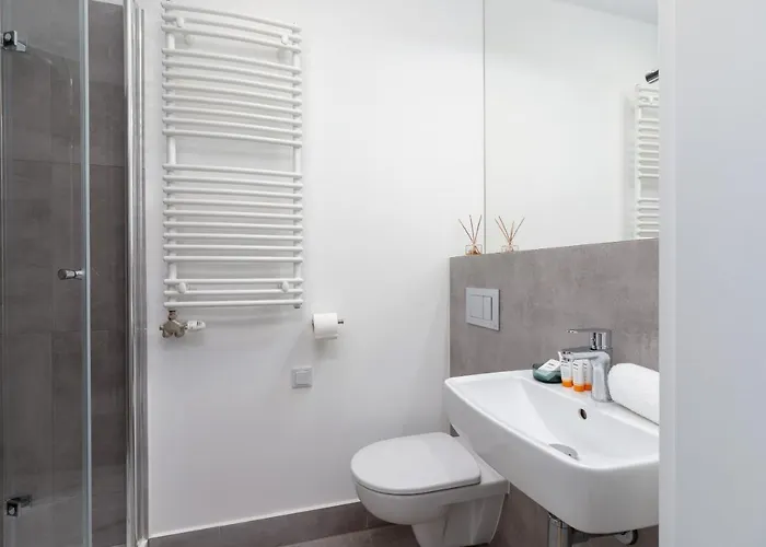 Saska Blu Premium By Renters